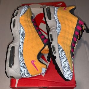 Nike Air Max 95 Premium “Laser Orange”